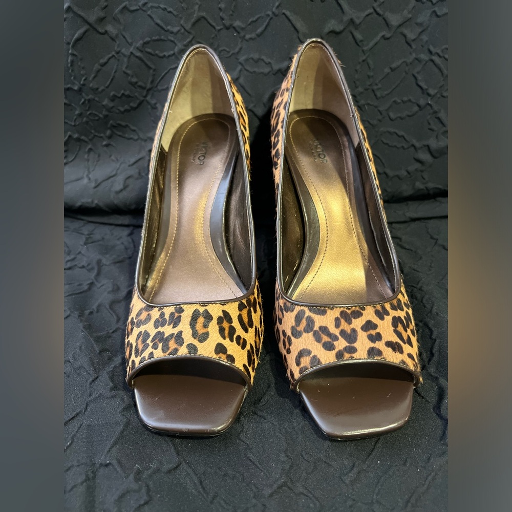 Victor Alfaro Leopard Peep Toe